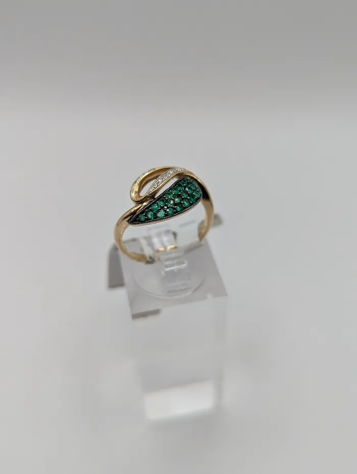 Ladies Solid 14K Yellow Gold 13 CT Emerald and Diamond Engagement Ring New item 22354310 STA Rings